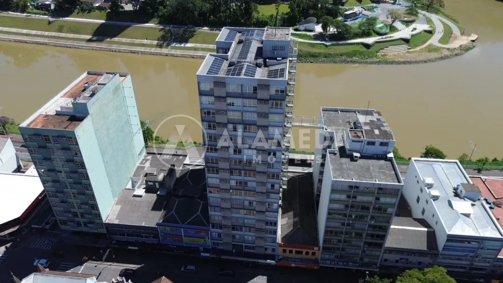 Sala comercial no Edifício Catarinense no Centro de Blumenau! - foto 1