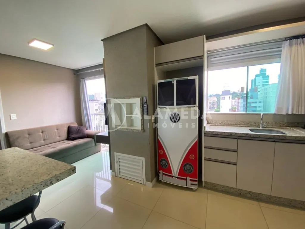 Apartamento com 01 dormitório no bairro Victor Konder na região da Antônio Da Veiga em Blumenau! — foto 2