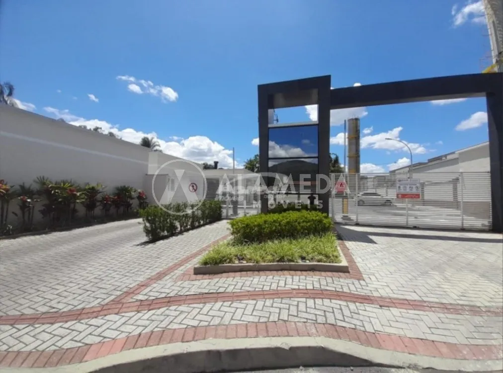 Apartamento com 2 dormitórios, bem distribuído e funcional, ideal para quem busca conforto e praticidade no dia a dia. - foto 1