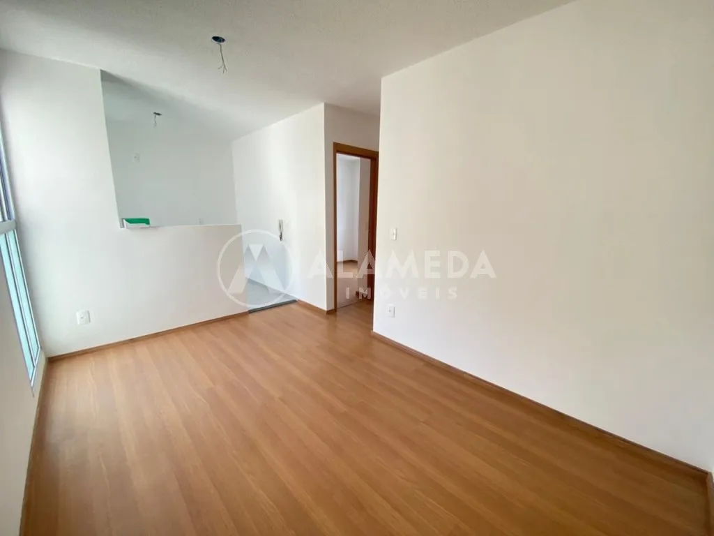 Apartamento com 2 dormitórios, bem distribuído e funcional, ideal para quem busca conforto e praticidade no dia a dia. — foto 2