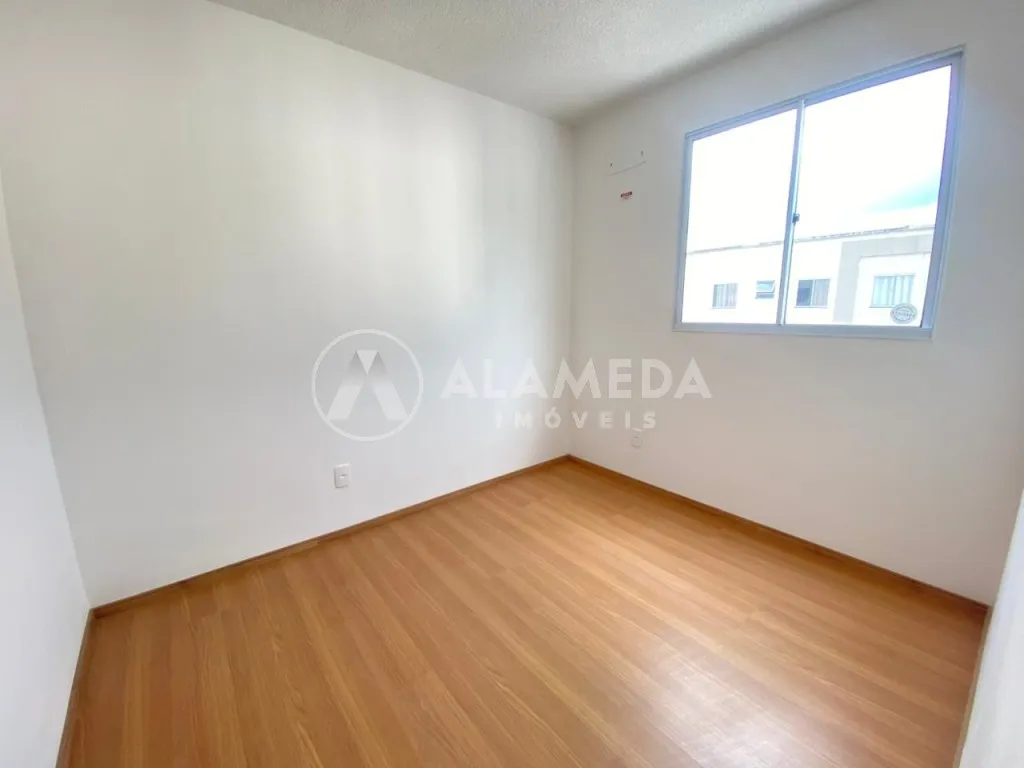 Apartamento com 2 dormitórios, bem distribuído e funcional, ideal para quem busca conforto e praticidade no dia a dia. — foto 3