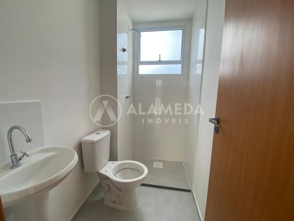 Apartamento com 2 dormitórios, bem distribuído e funcional, ideal para quem busca conforto e praticidade no dia a dia. — foto 4