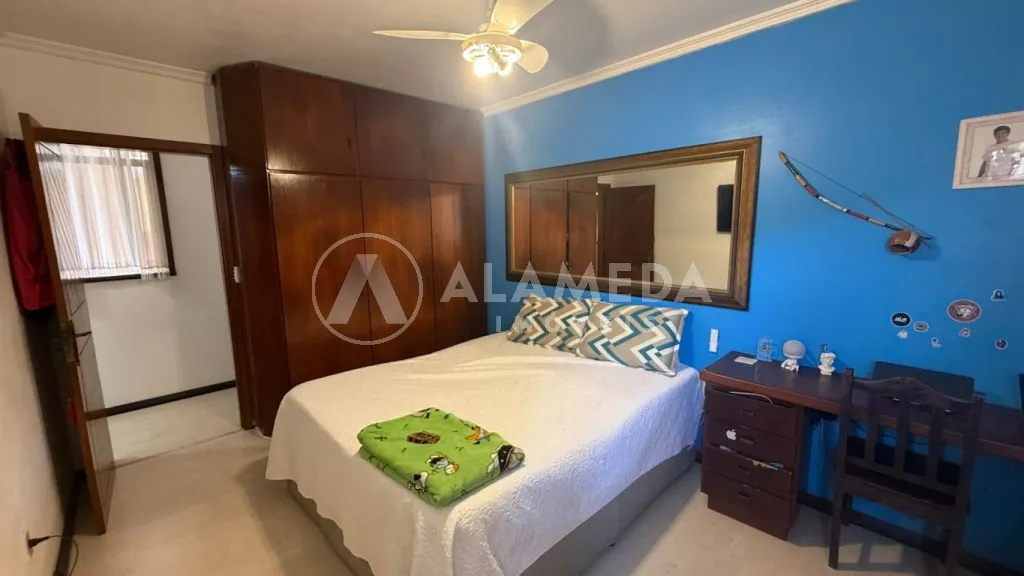 Casa com dois pavimentos localizada no bairro Itoupava Norte, atrás do Guarani. — foto 2