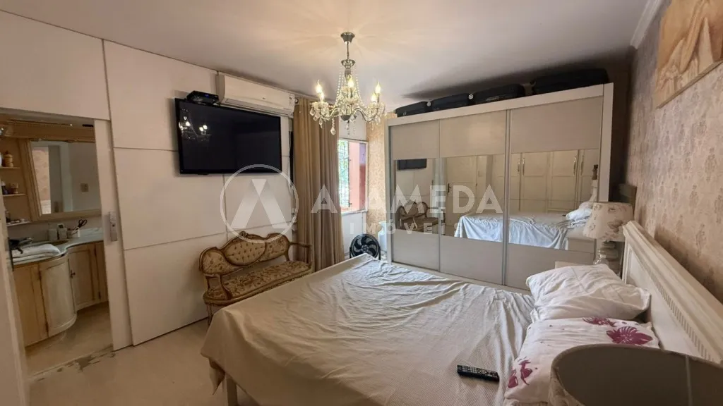 Casa com dois pavimentos localizada no bairro Itoupava Norte, atrás do Guarani. — foto 5