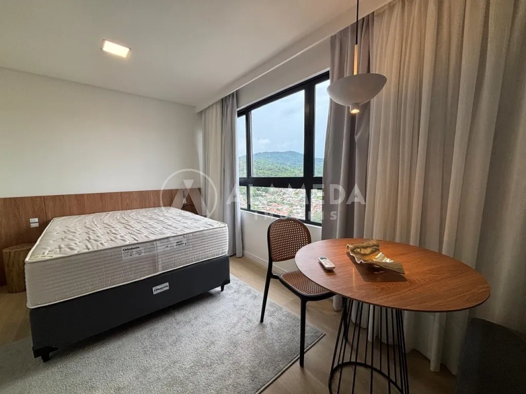 Loft muito bem localizado no bairro Velha, está ao lado da Vila Germânica, onde acontece nossa bela e famosa Oktoberfest, e a poucos passos do Parque Ramiro Ruedger, - foto 1