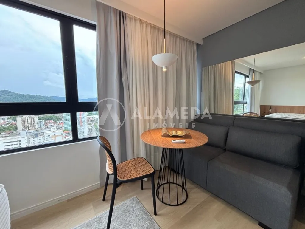 Loft muito bem localizado no bairro Velha, está ao lado da Vila Germânica, onde acontece nossa bela e famosa Oktoberfest, e a poucos passos do Parque Ramiro Ruedger, — foto 2