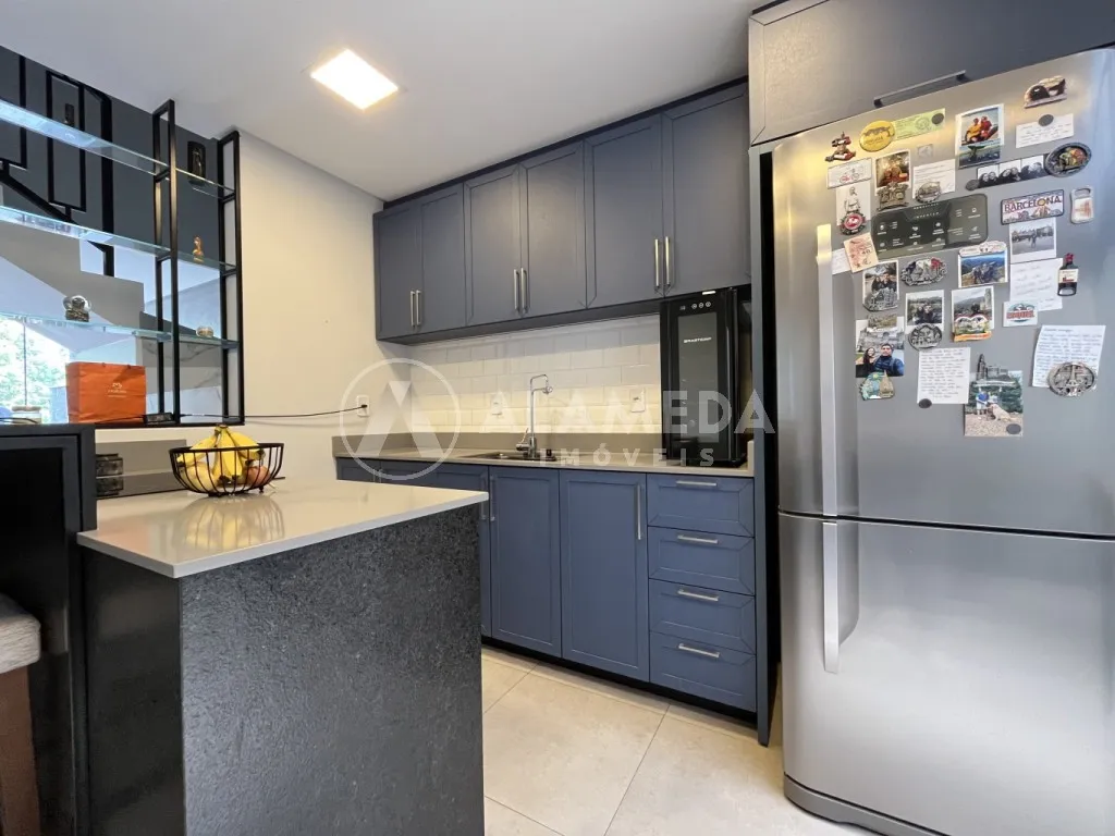 Excelente Sobrado TRIPLEX no bairro Agua Verde em Blumenau! — foto 4