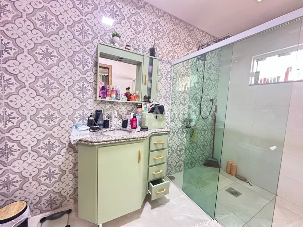 Casa com terreno amplo, 3 quartos sendo uma suíte no bairro Garcia! — foto 7