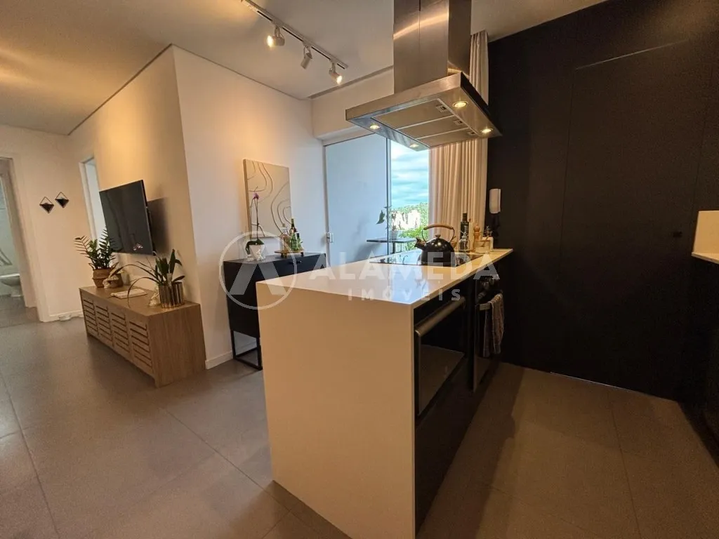 Apartamento 2 dormitórios com 1 suíte, 100% mobiliado com eletros - Bairro Vila Nova. — foto 4