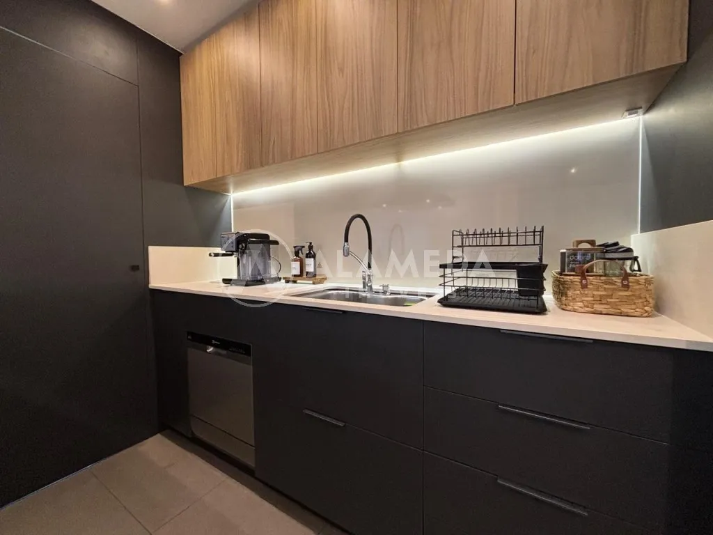 Apartamento 2 dormitórios com 1 suíte, 100% mobiliado com eletros - Bairro Vila Nova. — foto 5