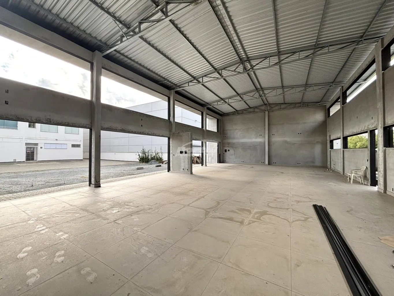 Oportunidade comercial para locação - Espaço versátil e moderno. Empreendimento comercial em fase de disponibilização para locação, ideal para diversos tipos de negócios. — foto 5