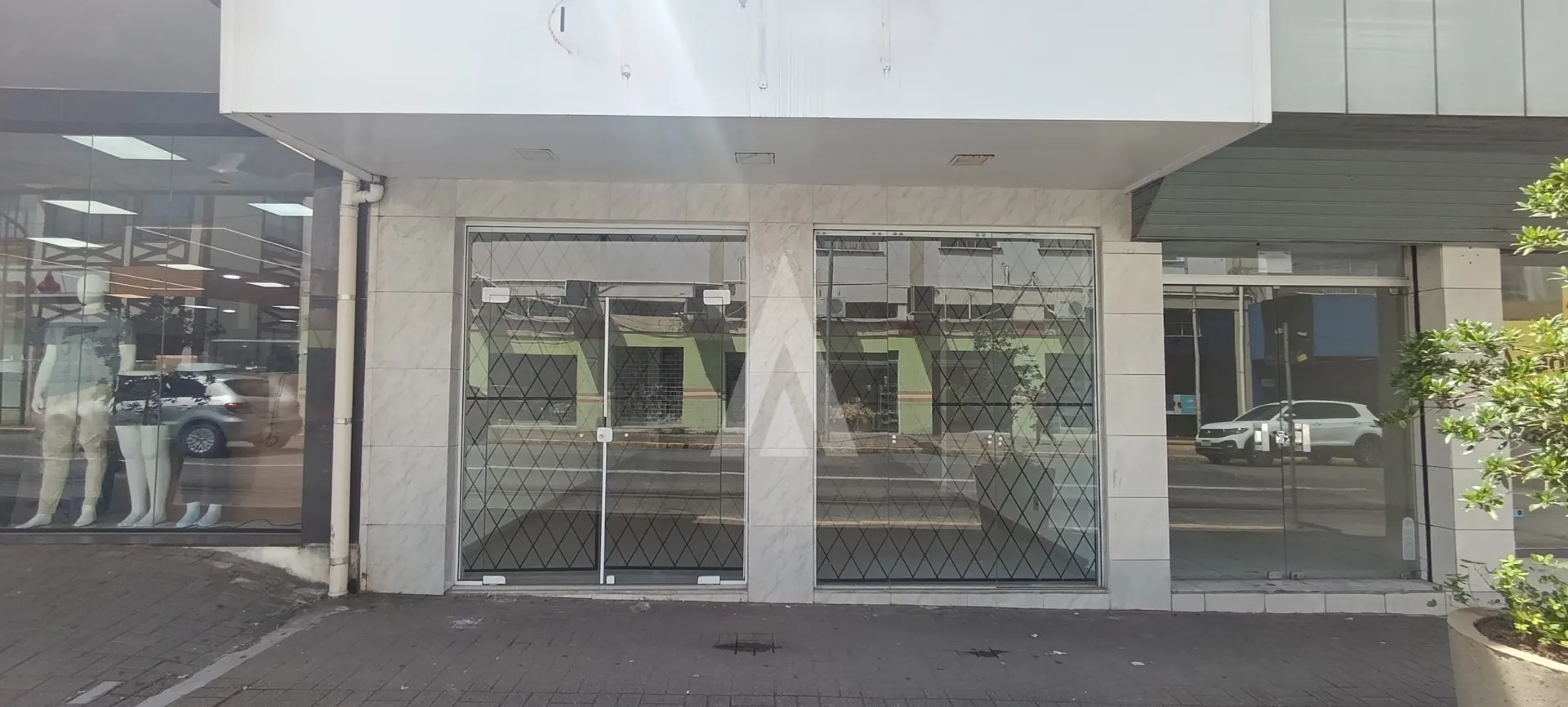 Sala comercial com 248,15m localizada no Centro. - foto 1