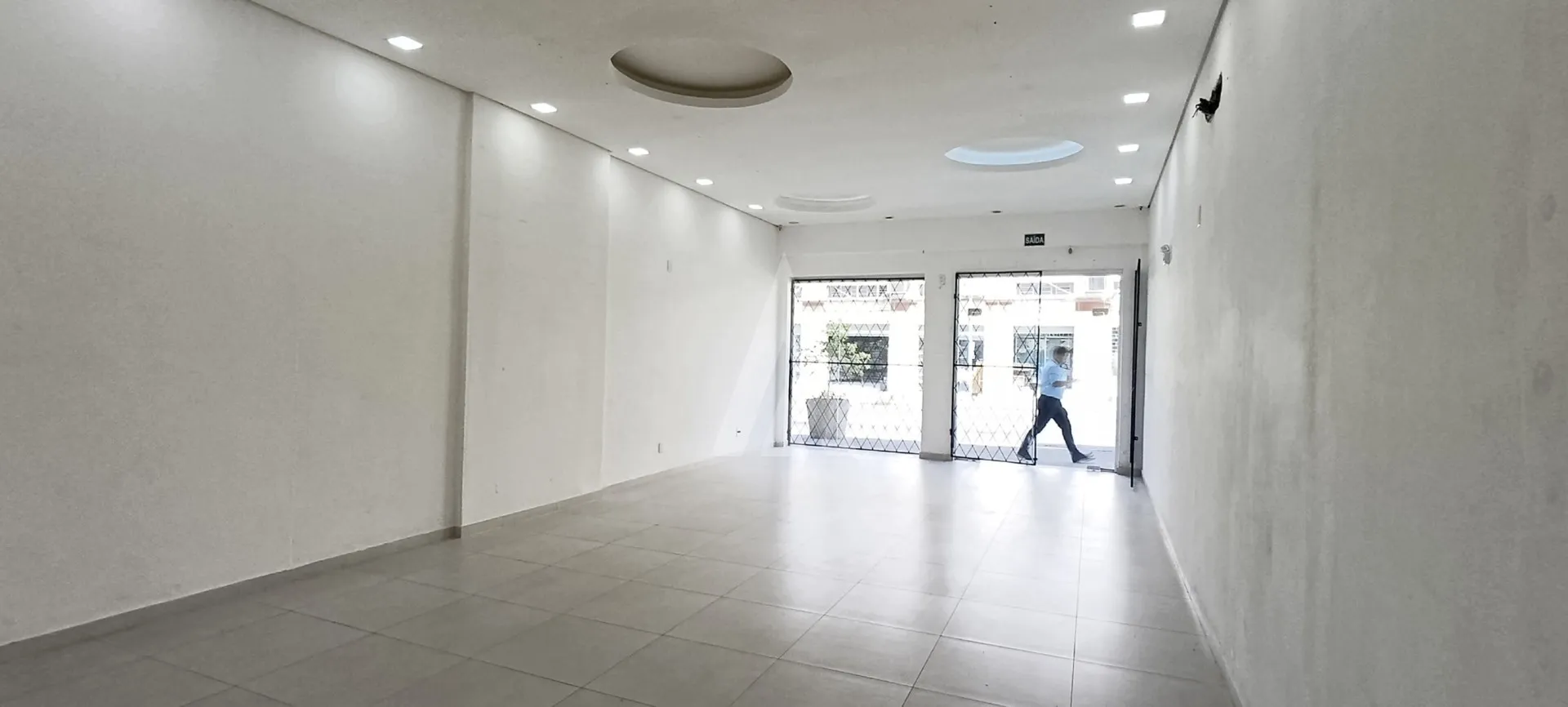 Sala comercial com 248,15m localizada no Centro. — foto 3