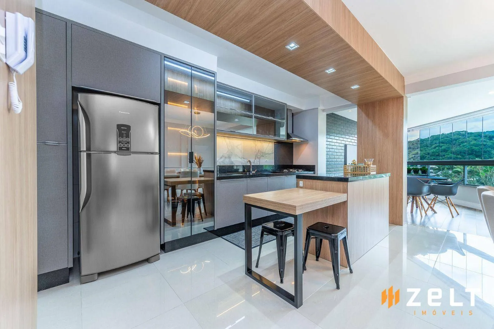 Lindo Apartamento Mobiliado com 3 Suites, à Venda no Bairro Jardim Blumenau, Blumenau — foto 2