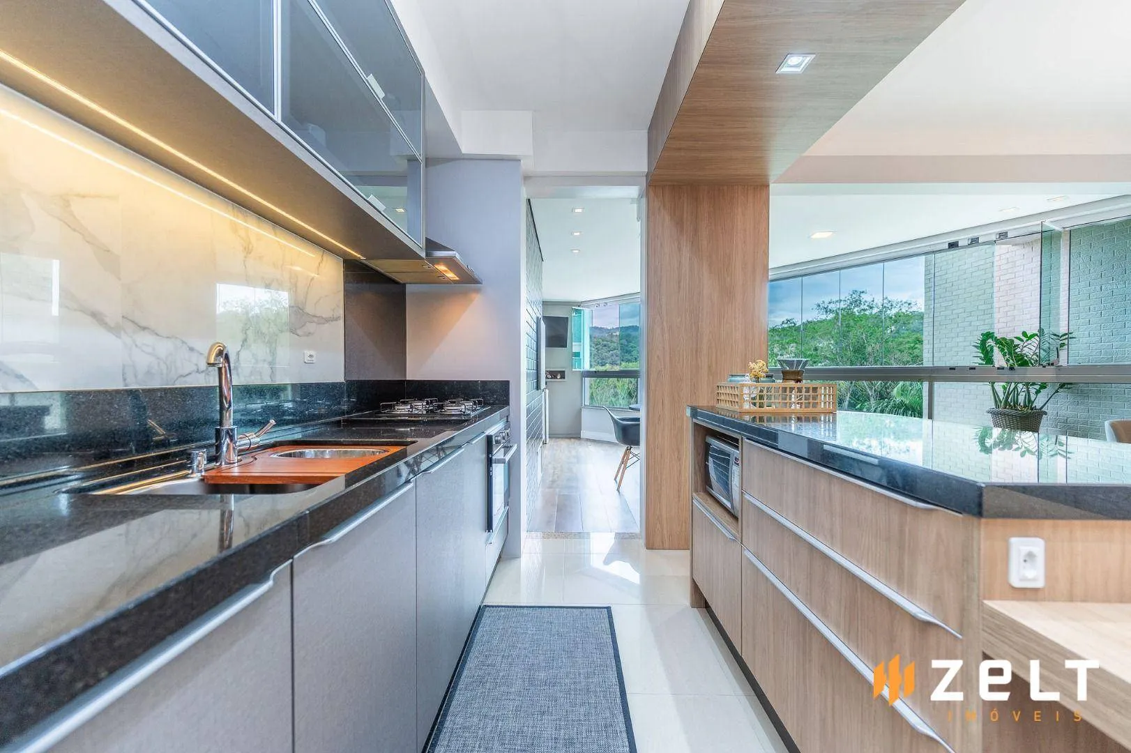 Lindo Apartamento Mobiliado com 3 Suites, à Venda no Bairro Jardim Blumenau, Blumenau — foto 5