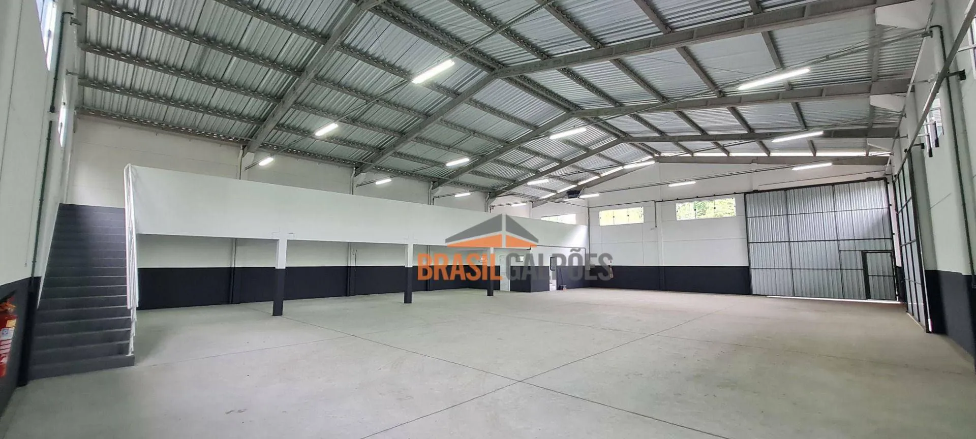 Galpão de 643 m para locação, Bairro Itoupava Central - Blumenau/SC. — foto 2