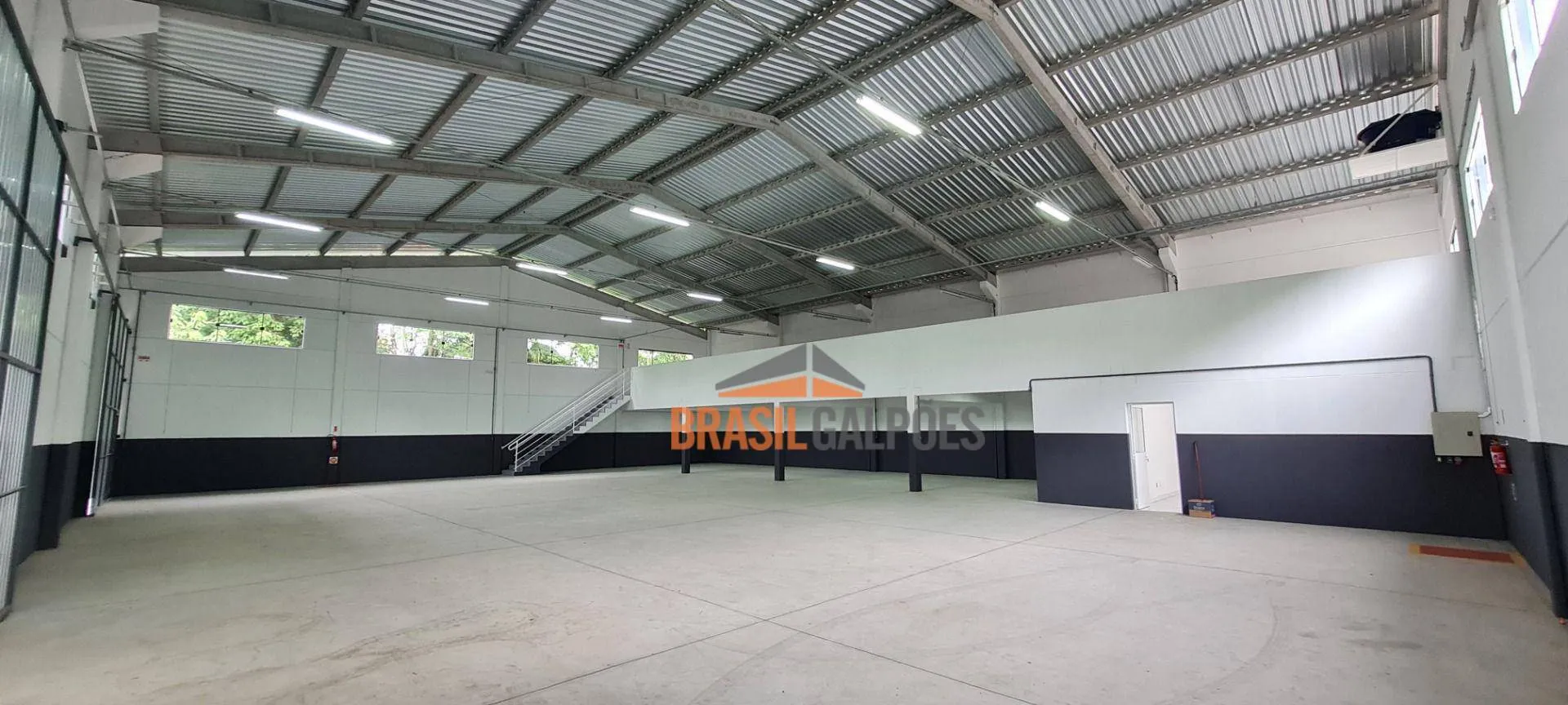 Galpão de 643 m para locação, Bairro Itoupava Central - Blumenau/SC. — foto 3