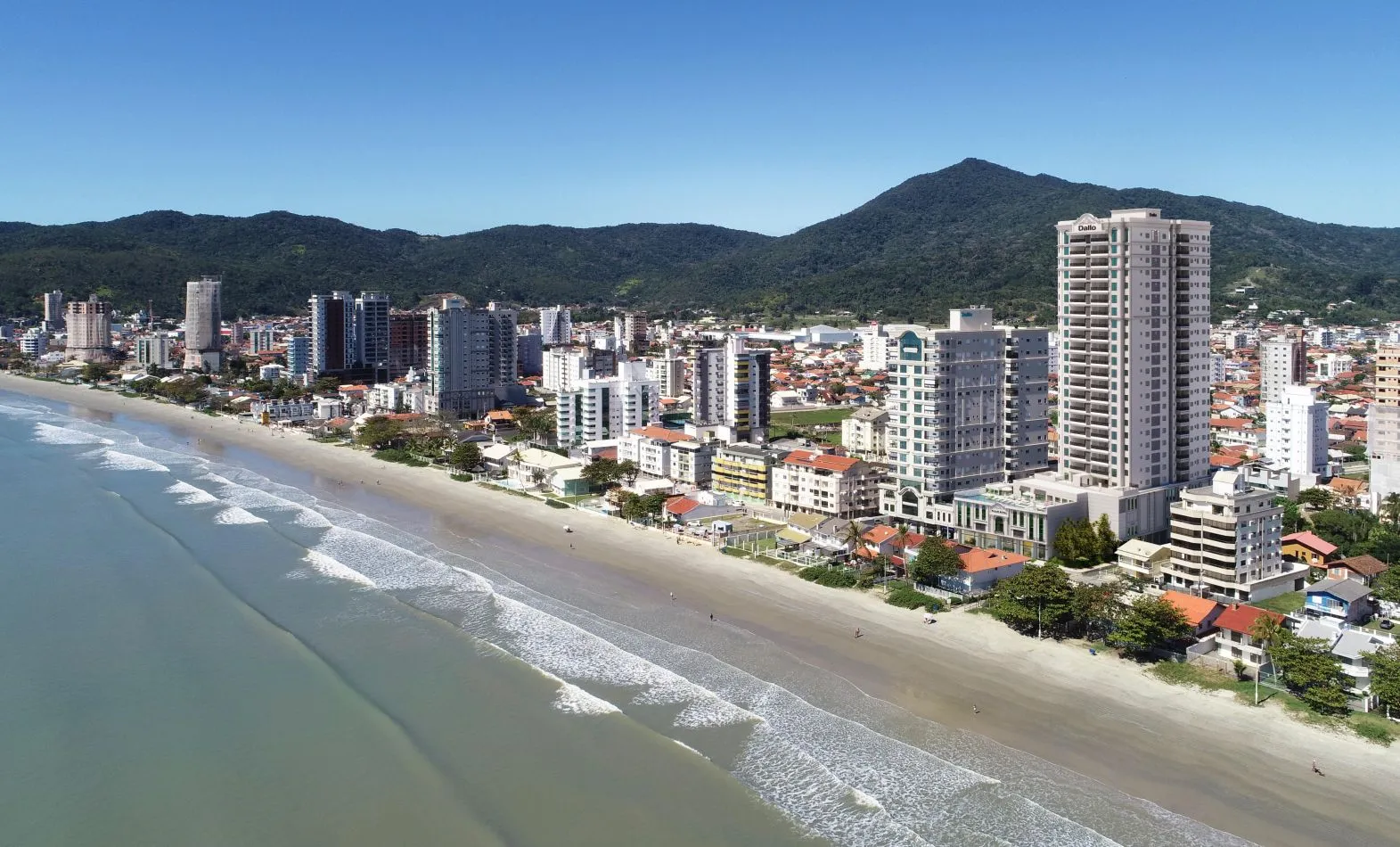 Incrível apartamento frente mar em Perequê - Porto Belo - SC - foto 1