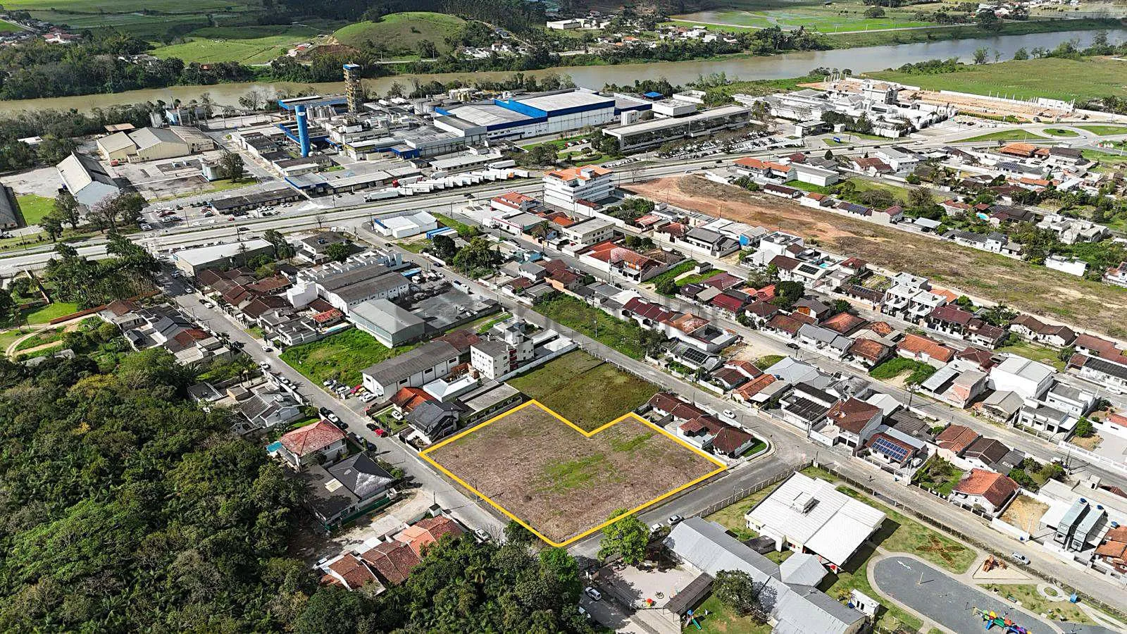 Terreno de Esquina no Bairro Poço Grande! REF: TE0317 — foto 3