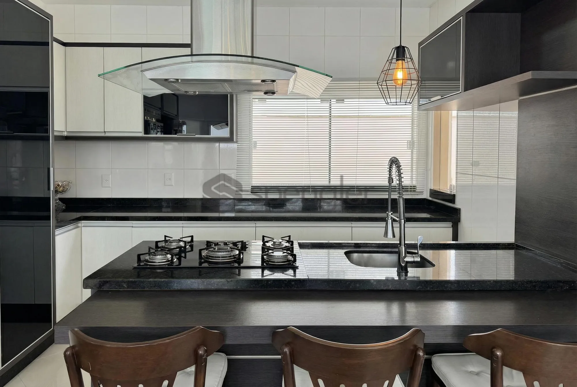 Casa no Centro de Gaspar! REF: CA0863 — foto 6