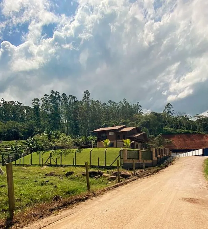 Terreno com 1089m e casa espaçosa, localizados no bairro Baú Baixo, em Ilhota Ref.:CA0420 — foto 2