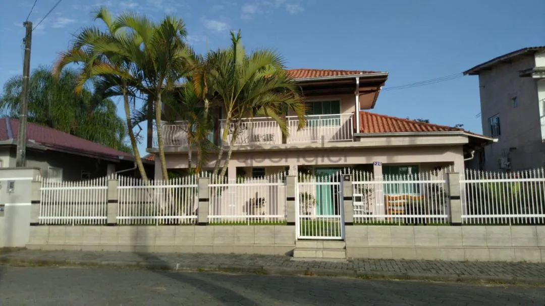 Casa no Bairro Coloninha, em Gaspar Ref.:CA0699 - foto 1