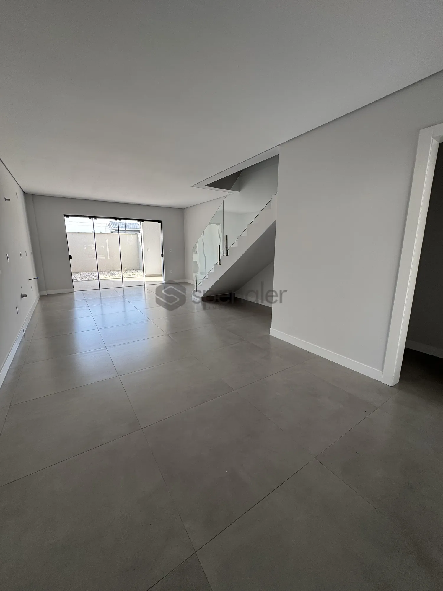 Sobrado novo, bairro Gaspar Mirim, em Gaspar Ref.:CA0556 — foto 2