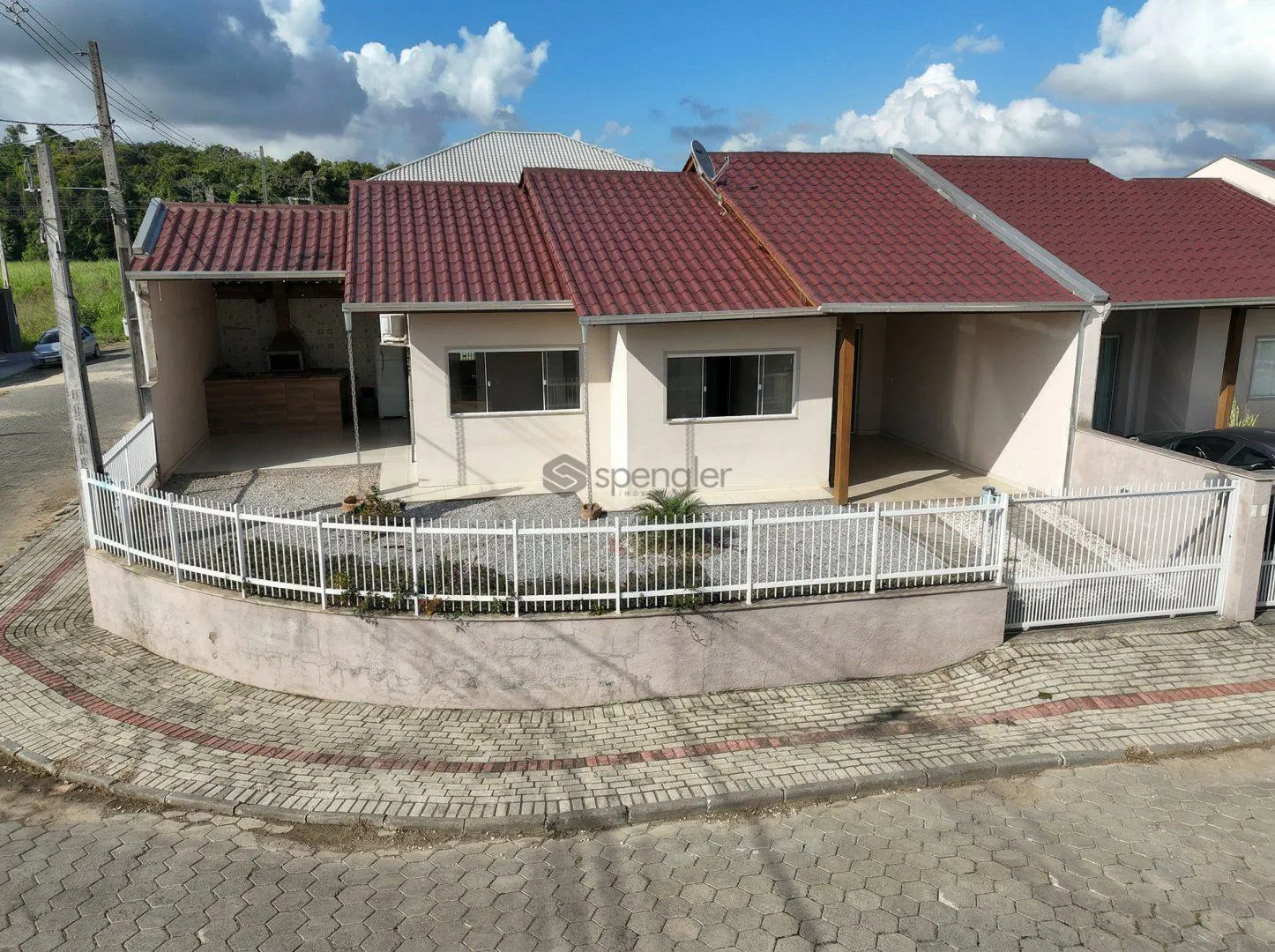 Casa de esquina à venda no bairro Poço Grande! REF: CA0868 - foto 1
