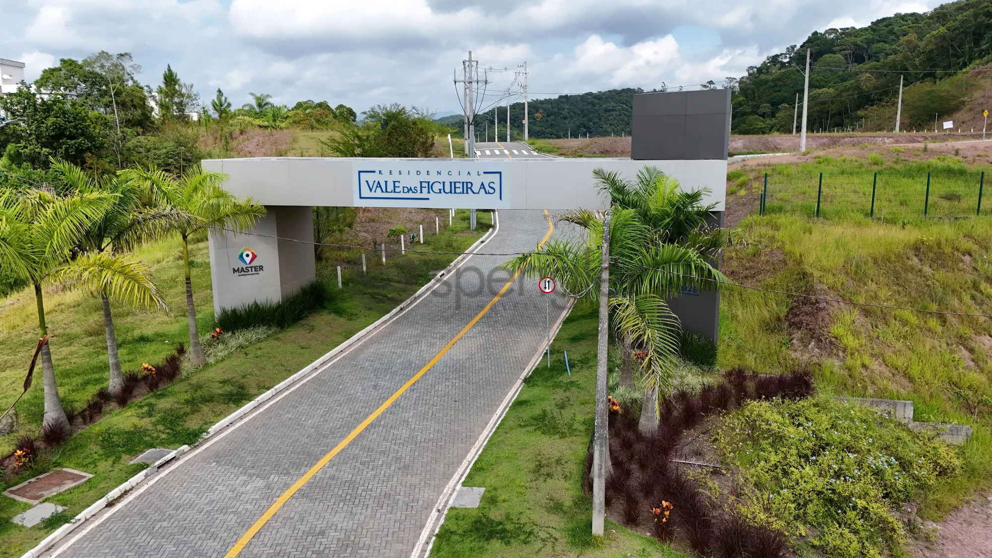 Lote plano no Loteamento Vale das Figueiras, em Gaspar REF: TE0293 - foto 1