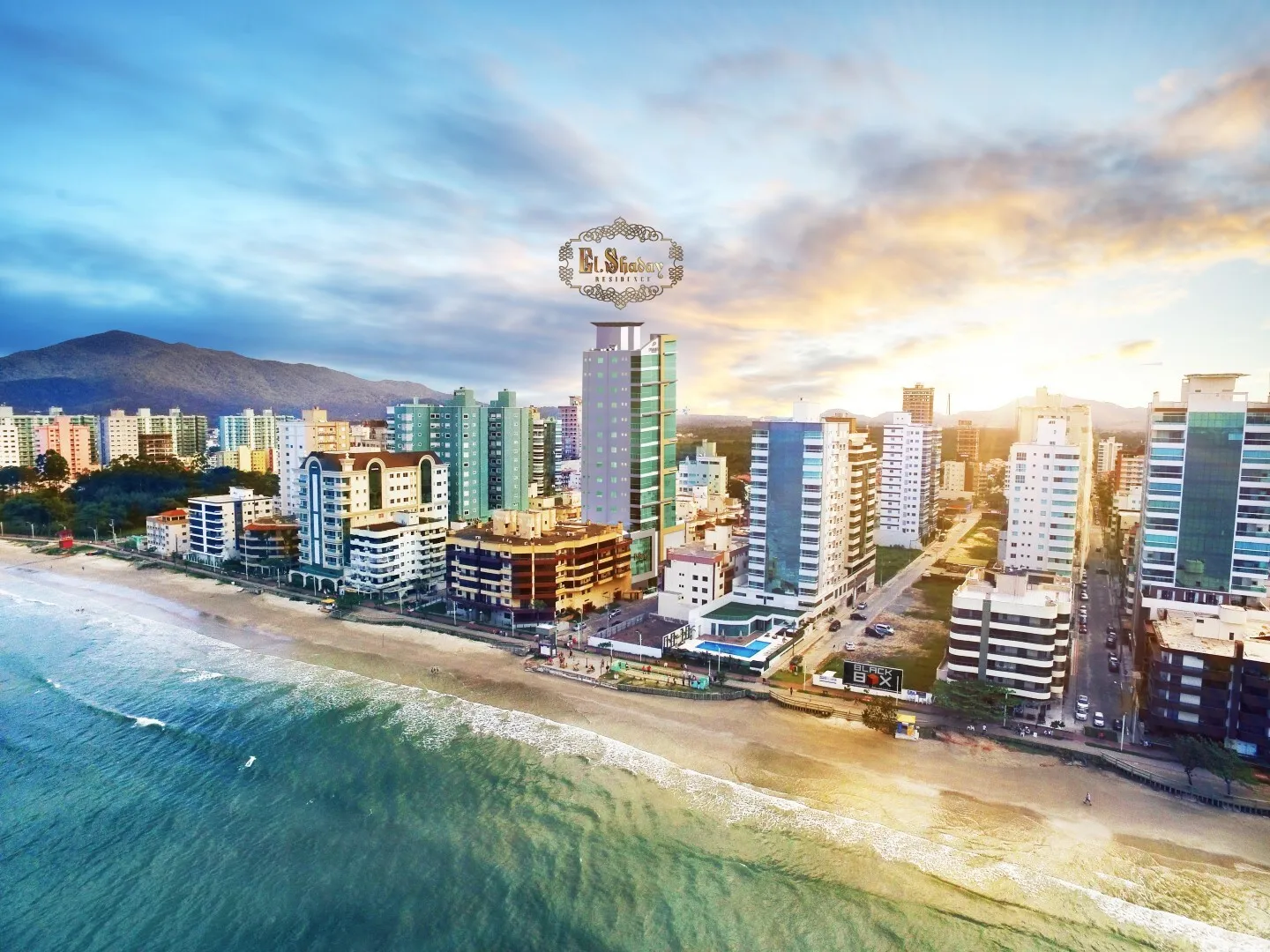 Duplex quadra mar a poucos passos do mar - Meia Praia - Itapema - foto 1