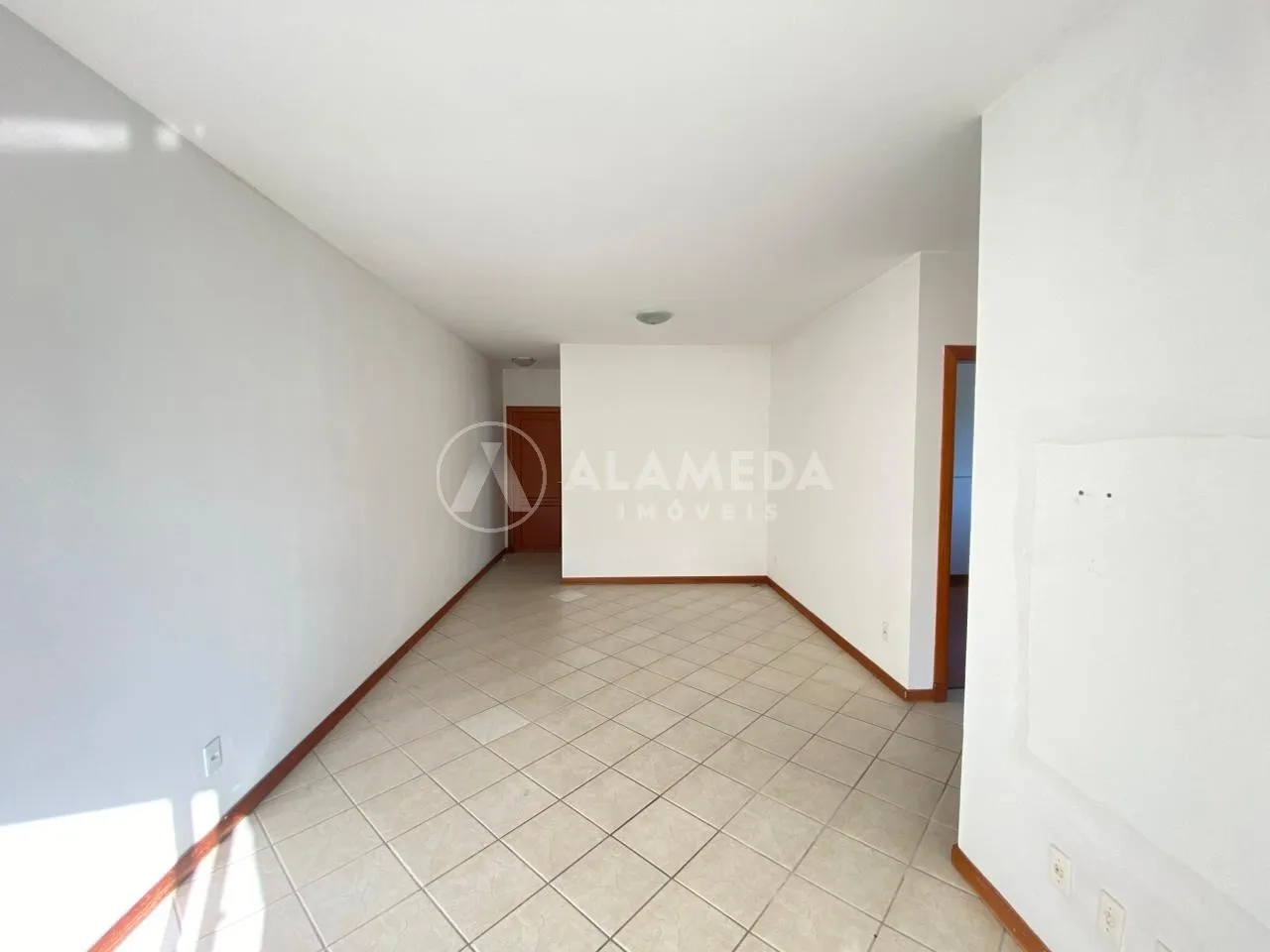 APARTAMENTO A VENDA AO LADO DO CENTRO EM BLUMENAU! — foto 4