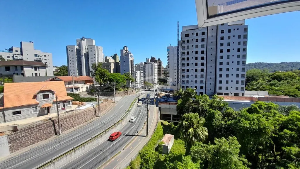 Sala comercial disponível para locação no Edifício Cr7, Bairro Vila Formosa, Blumenau/SC. — foto 4