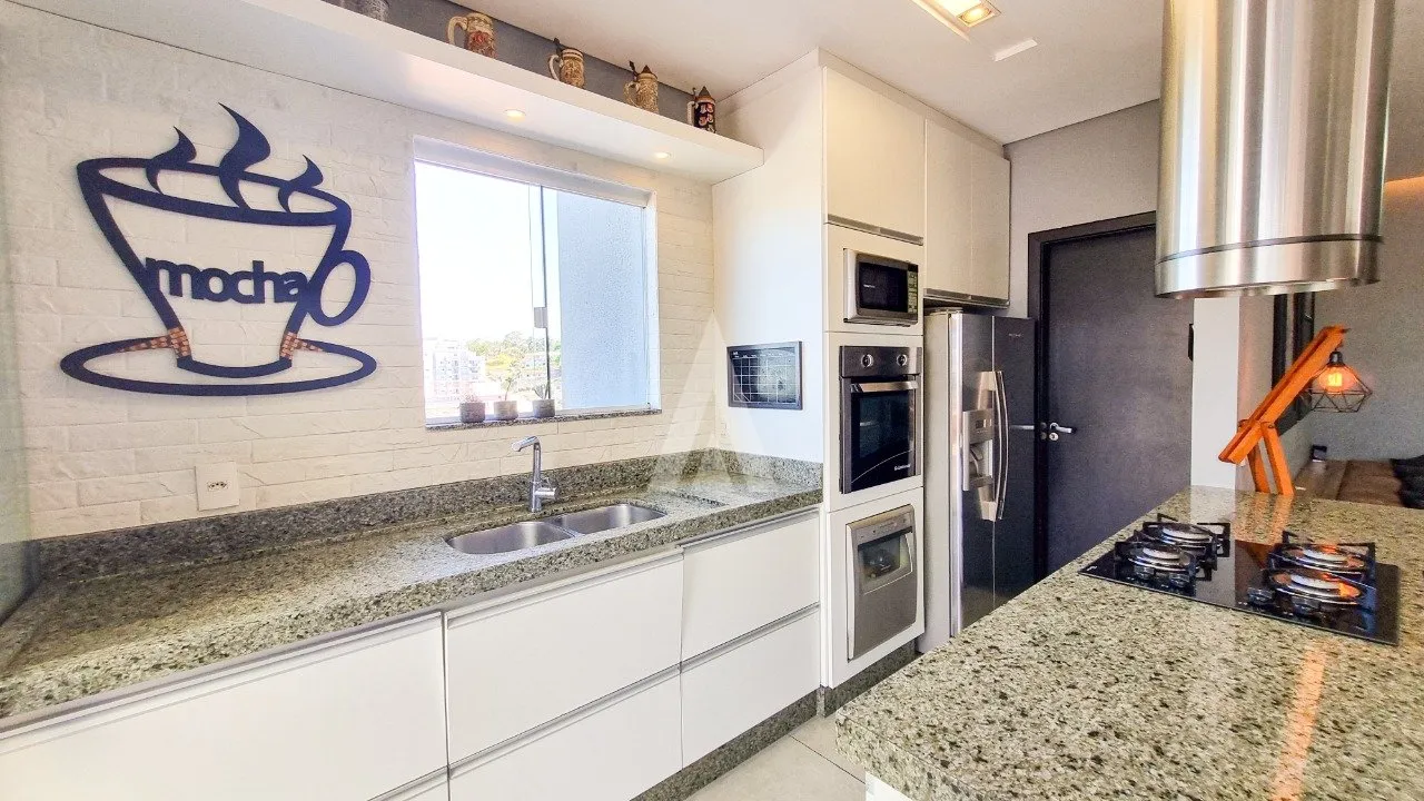 Cobertura plana, 100% mobiliada, com 3 quartos (sendo 2 suítes), à venda no bairro Costa e Silva, em Joinville/SC, por R$ 930.000,00. — foto 6