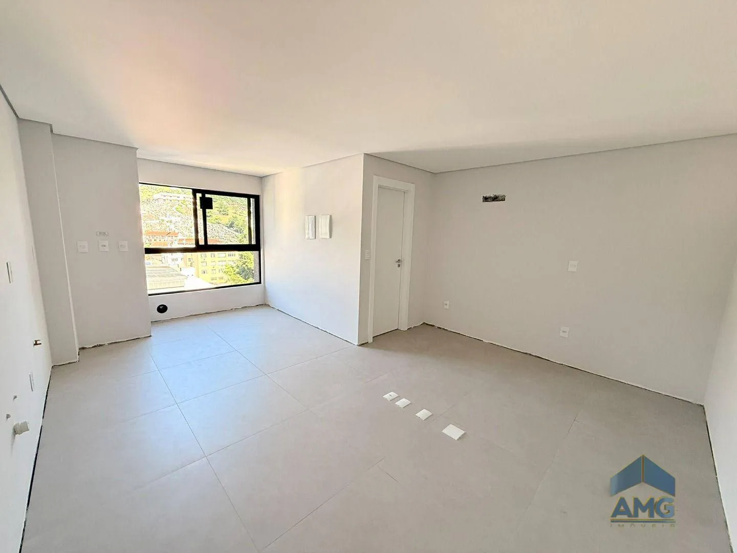 Loft a poucos passos da prefeitura de Blumenau, no centro da cidade, com estrutura completa de lazer!! - foto 1