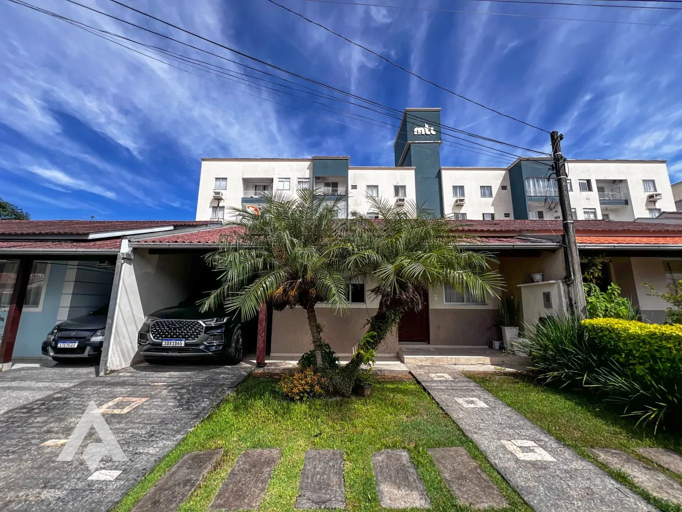 Casa com 3 dormitórios para locação por R$ 3.100,00 - Bairro Velha Central - Blumenau/SC - foto 1