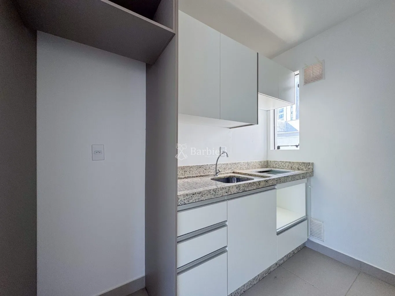 Apartamento Semi Mobiliado com 2 Dormitórios e Sacada com Churrasqueira - Vila Nova, Blumenau — foto 7