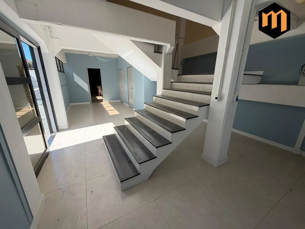 Galpão completo com estrutura versátil | Operacional, comercial ou corporativo — foto 4