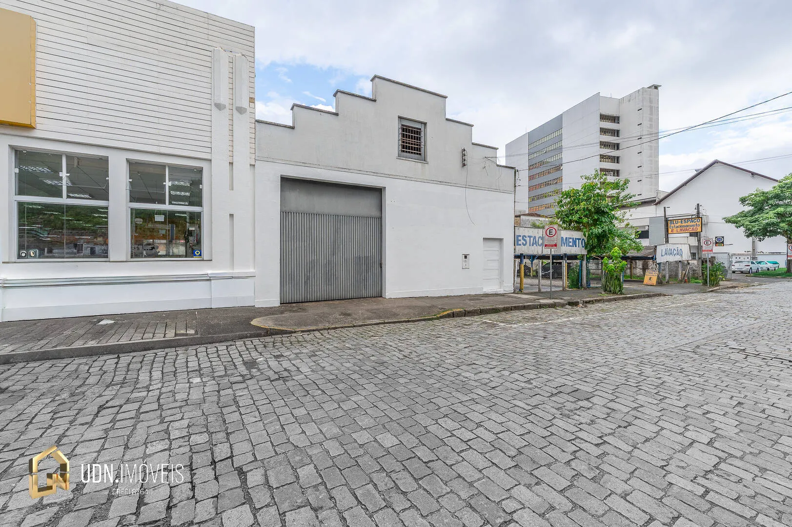 Galpão para Locação no Centro de Blumenau - 455m - foto 1