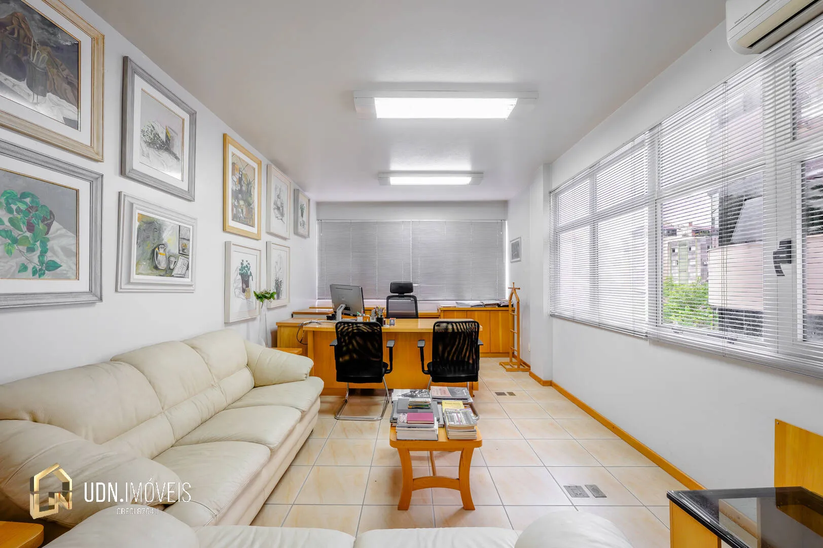 Sala Comercial Ampla no Centro de Blumenau - 214 m | Locação — foto 3