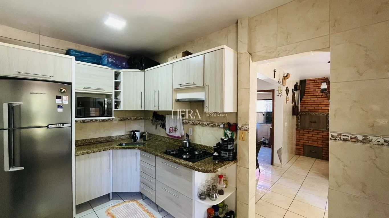 Casa térrea semimobiliado com 03 dormitórios sendo 02 suítes no bairro Salto Weissbach em Blumenau! — foto 6