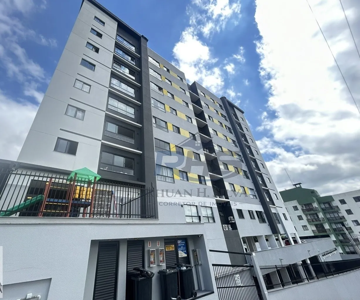 Apartamento com 2 Dormitórios (1 Suíte) à Venda - Bairro Escola Agrícola, Blumenau/SC — foto 2