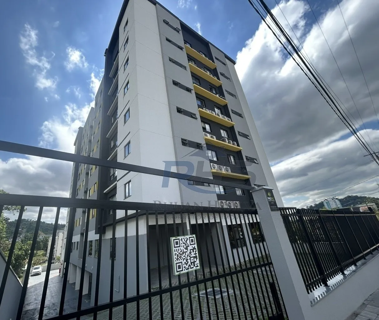 Apartamento com 2 Dormitórios (1 Suíte) à Venda - Bairro Escola Agrícola, Blumenau/SC — foto 3