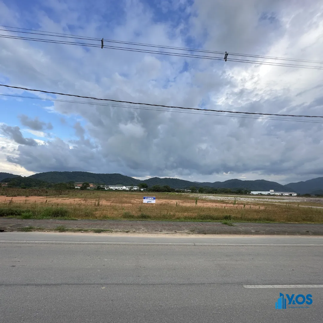 TERRENO INDUSTRIAL À VENDA  LOCALIZAÇÃO ESTRATÉGICA - foto 1