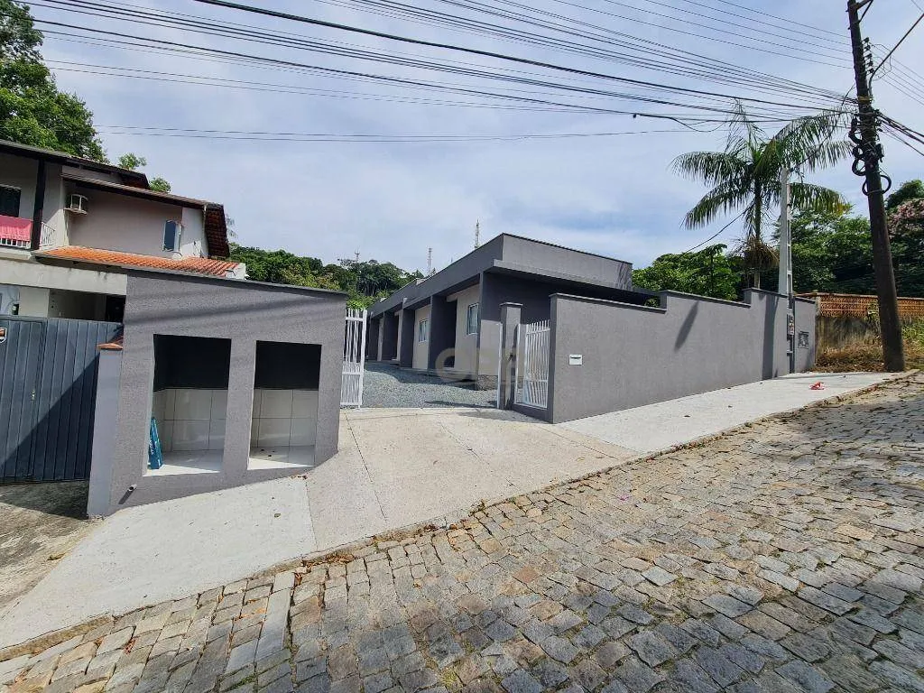Kitnet com 1 dormitório para alugar, 29 m por R$ 1.122,60/mês - Ponta Aguda - Blumenau/SC - foto 1
