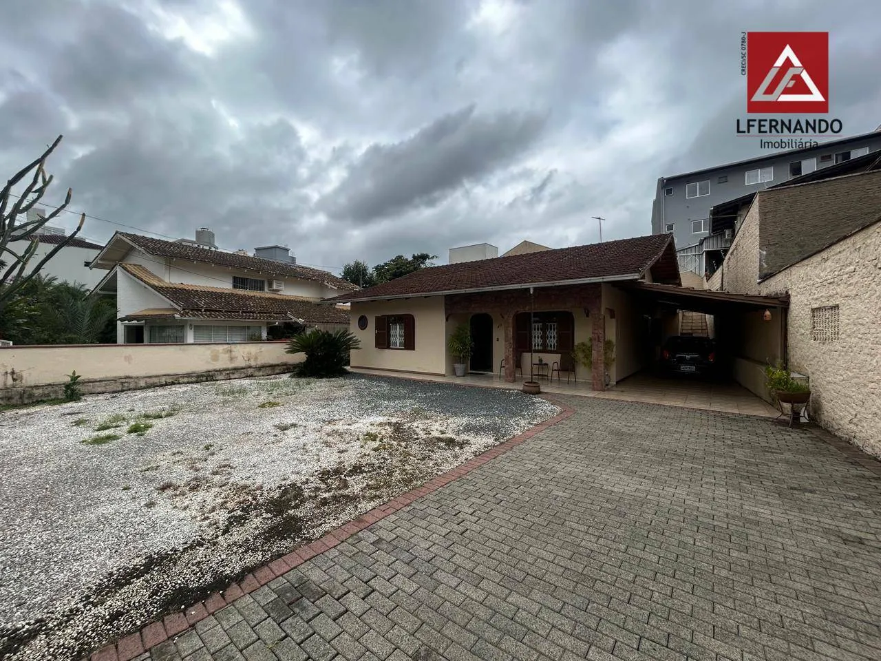 Casa com 3 dormitórios para alugar, 132 m - Vila Nova - Blumenau/SC - foto 1