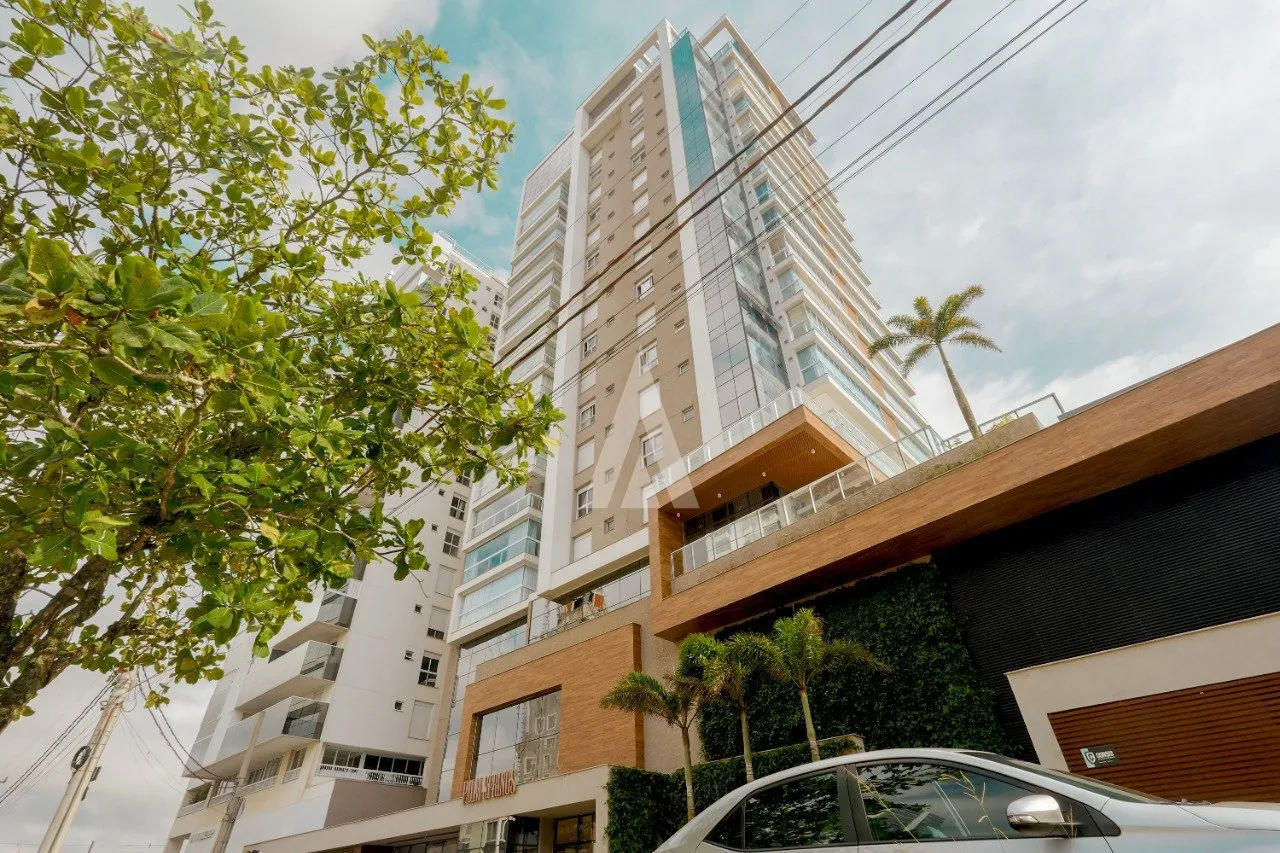 Apartamento com 3 suítes à venda no bairro Itacolomi em Balneário Piçarras-SC por R$2.700.000,00. - foto 1