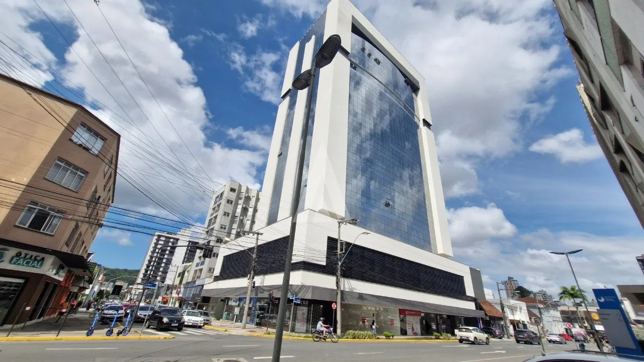 Prédio comercial com 38,44m à venda no bairro América em Joinville-SC por R$ 370.000,00. - foto 1