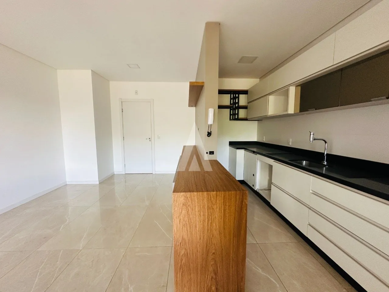 Apartamento com 1 suíte e 2 quartos à venda no bairro Anita Garibaldi em Joinville-SC por R$830.000,00 — foto 2