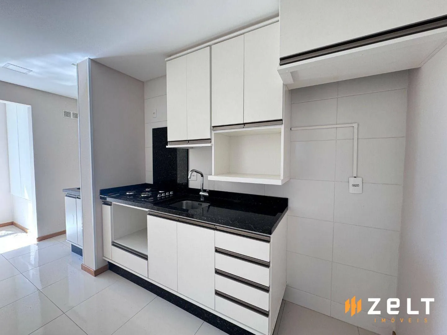 Apartamento com 2 dormitórios para alugar, 62 m por R$ 3.380,01/mês - Itoupava Seca - Blumenau/SC - foto 1