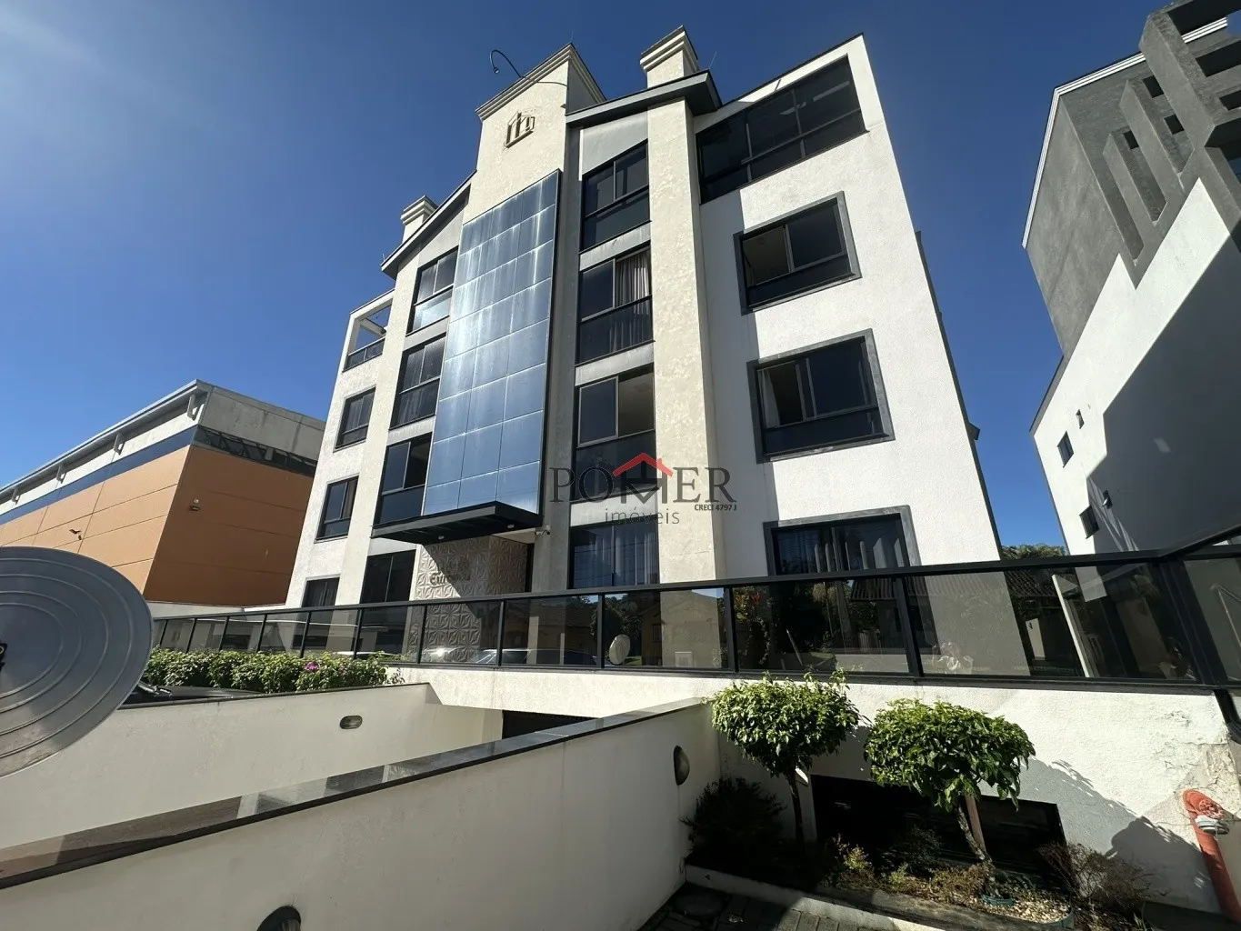 Apartamento com 2 suítes, 2 vagas de garagem, 75,78m privativos, prédio com elevador, a apenas 600 metros do Portal Sul no Centro de Pomerode - foto 1